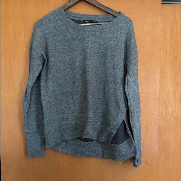 Athleta‎ Gray Crewneck Sweatshirt Athleisure Small - Picture 1 of 5